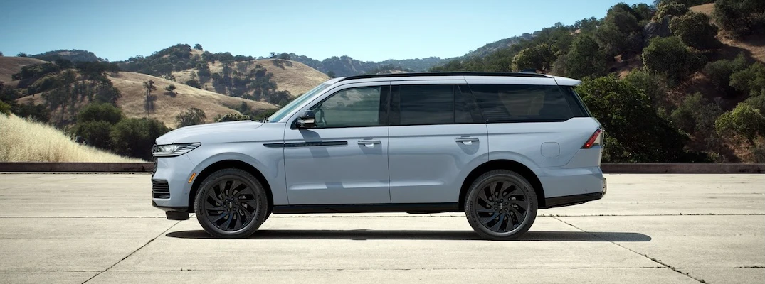 Side profile of a 2027 Lincoln Navigator